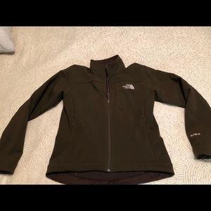 Woman’s North Face Apex Jacket